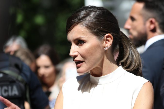 La Reina Letizia en un acto protocolario Merca2.es
