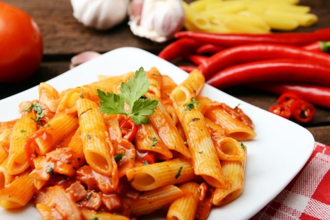 Los beneficios de los macarrones con tomate Merca2.es