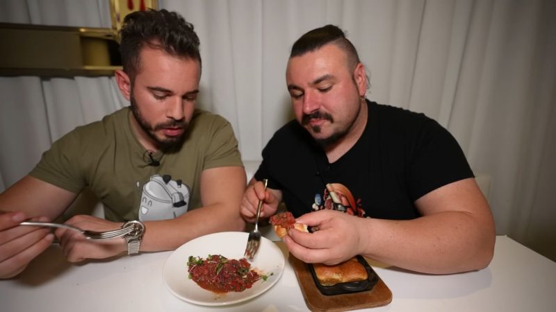 Pablo y El Pirata con el tartar de Jose Andres Merca2.es