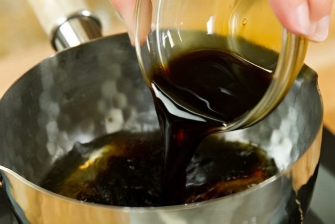 Prepara la salsa yakiniku