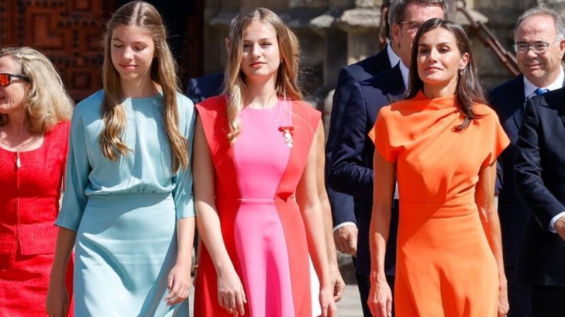 La decisión de Leonor sobre Sofía que no ha gustado nada a la reina Letizia 75 Merca2.es Leonor será la madrina de la confirmación de su hermana
