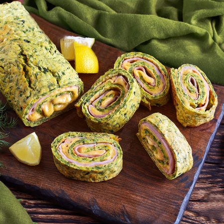 Sugerencia de presentación de los rollitos de calabacín