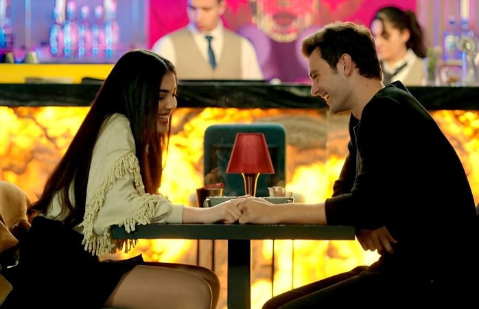 Süsen y Ömer tienen una cita romántica