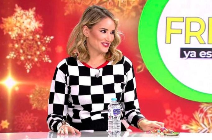 ‘Ya es Mediodía’: Alba Carrillo cabrea a media España tras este comentario 60 Merca2.es Alba Carrillo le ofrece su apoyo, sin dudar, a Carmen Jorda