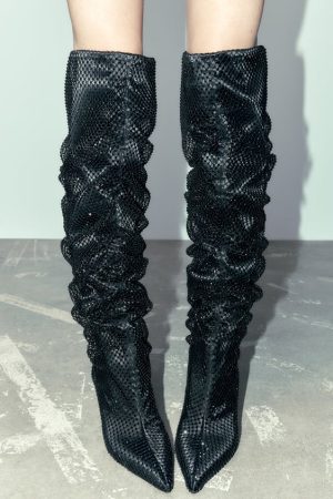 Bota cowboy llamas contraste de Zara