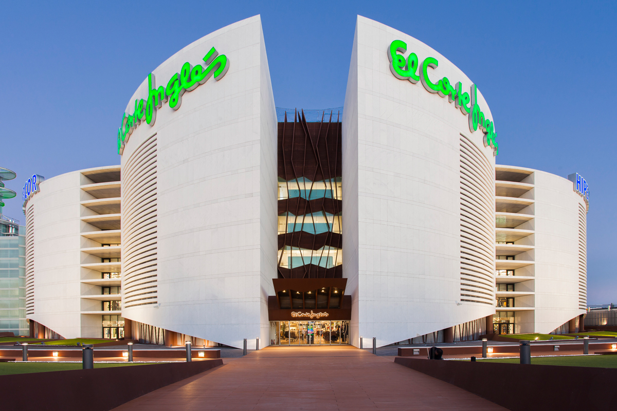 ¡Atención flamencas! Si vas a la Feria, estos pendientes de Papiroga de El Corte Inglés serán tu mejor complemento
