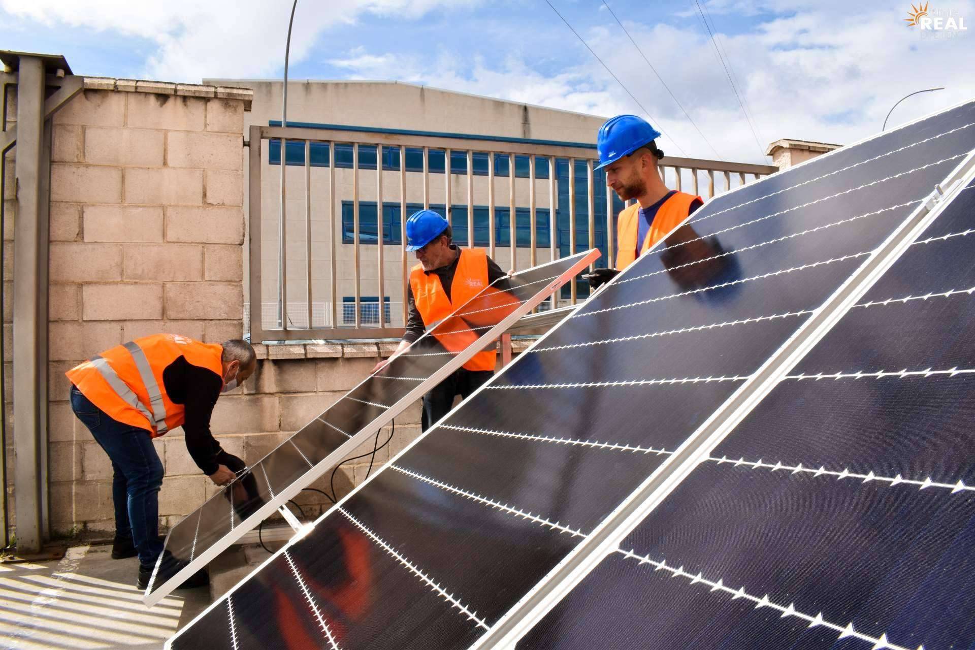 MPV Solar Reference ofrece un curso práctico de montajes y un máster de fotovoltaica