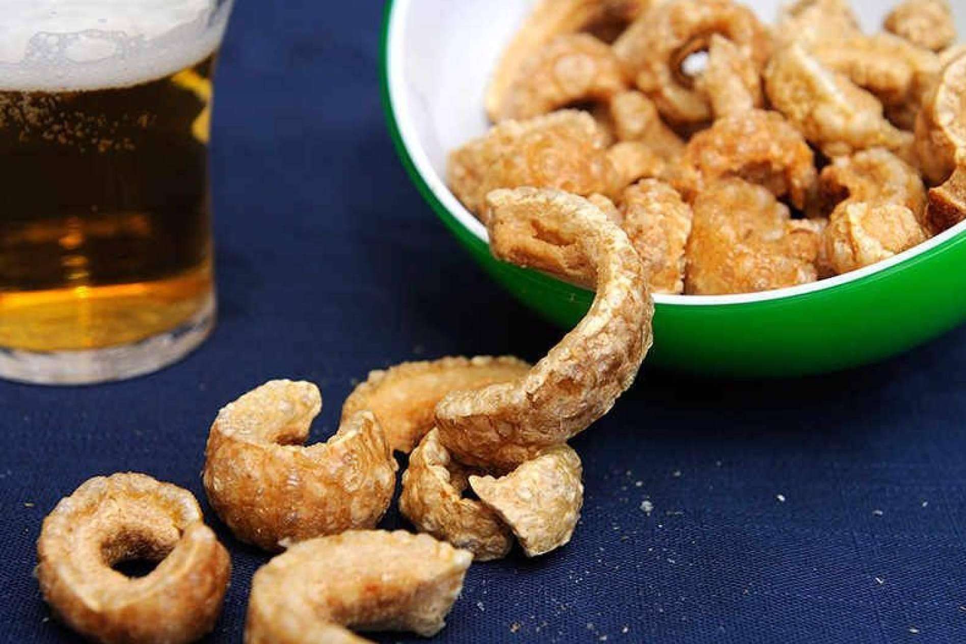 Cortezas de cerdo y torrenzos en Gastronomic Spain