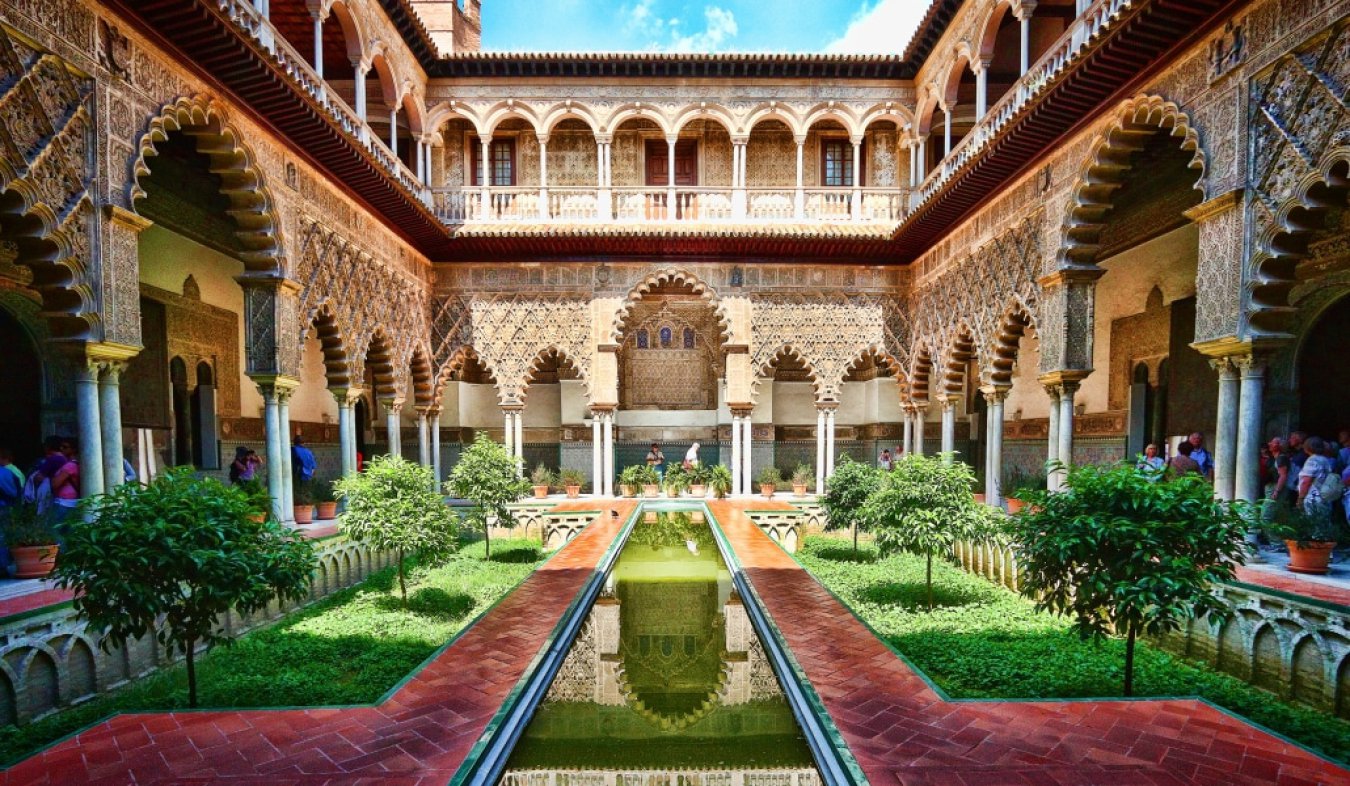 La catedral y el Alcázar de Sevilla: el secreto detrás de sus paredes