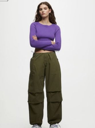 La primavera llega a Pull&Bear con este vestido irresistible por 15 euros 20 Merca2.es screenshot www.pullandbear.com 2023.03.22 17 48 04 Merca2.es