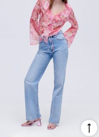 screenshot www.stradivarius.com 2023.03.24 14 55 02 Merca2.es