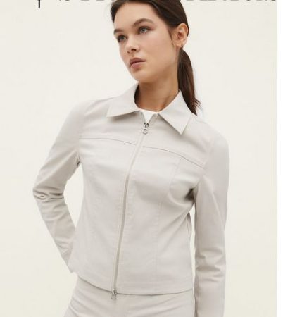 screenshot www.stradivarius.com 2023.03.29 10 29 15 Merca2.es