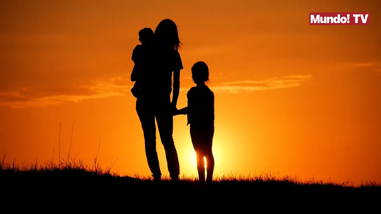 Los hijos heredan el 80% de la inteligencia de la madre