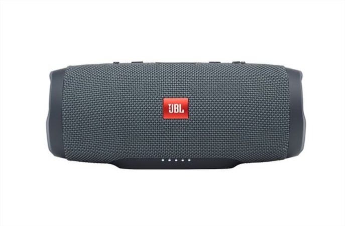 JBL, Energy System y más: 10 ofertas de El Corte Inglés para disfrutar de la música vayas donde vayas 47 Merca2.es Altavoz portátil JBL Charge Essential Special Edition negro resistente al agua el corte ingles