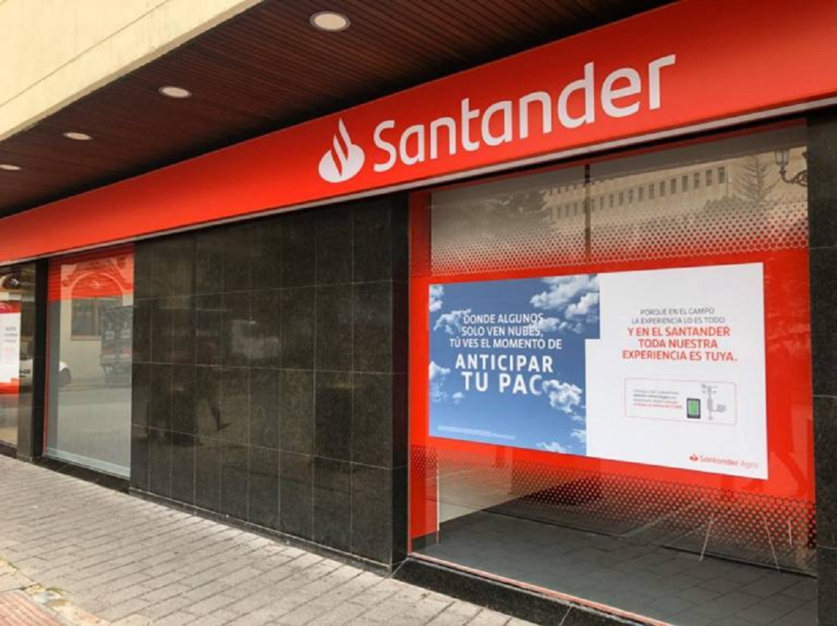 <strong></noscript>Banco Santander fortalece su financiación al sector agro con préstamos de inversión y de liquidez</strong>