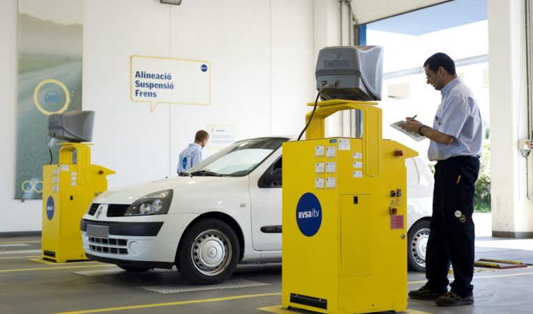 El testigo MIL en vehículos matriculados a partir de 2008 es un defecto grave para la ITV