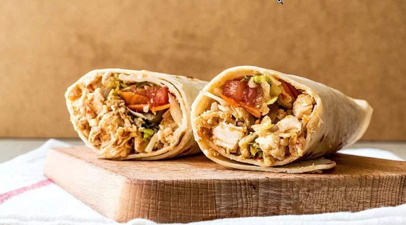 Es un platillo del medio oriente, pero puede variar sus ingredientes tras su localización en diferentes países