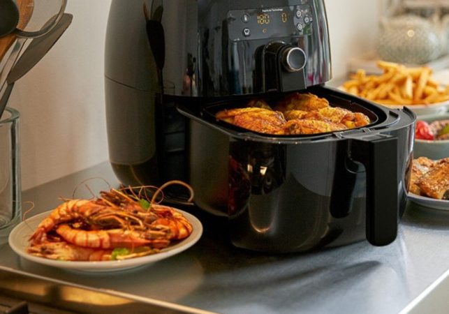Cosas que debes evitar si tienes una freidora de aire o airfryer 24 Merca2.es ¿Es muy malo pegar la freidora de aire de alguna superficie, al cocinar en ella?