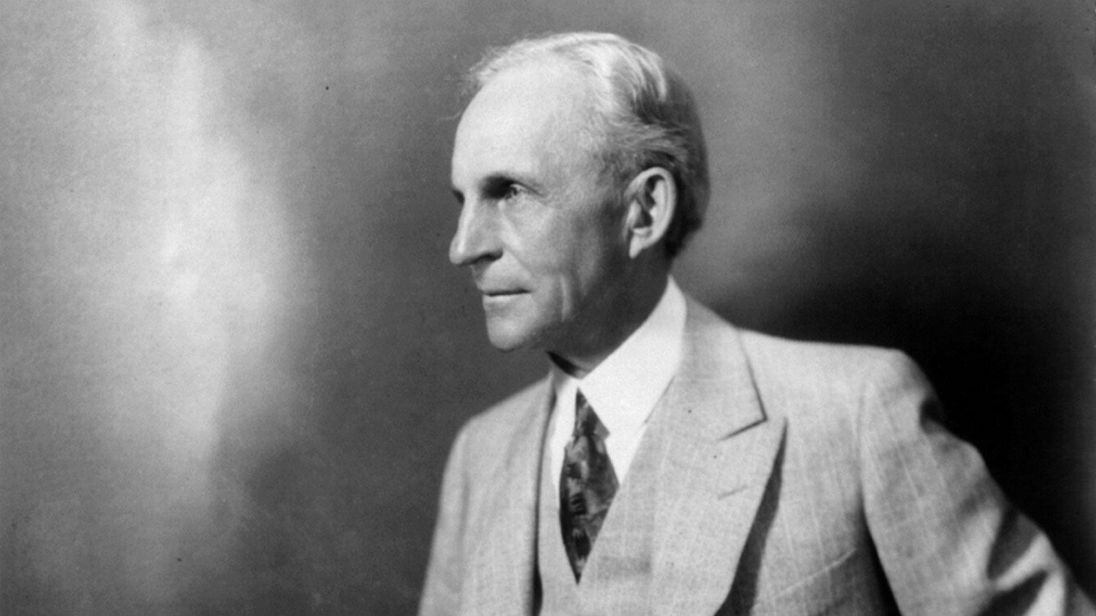 Henry Ford: como fue el inventor de la producción en masa de coches 1 Merca2.es Un visionario en la industria automotriz