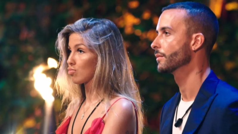 La Isla de las Tentaciones: Telecinco aclara su "problema puntual" 24 Merca2.es Laura es ignorada por Alejandro