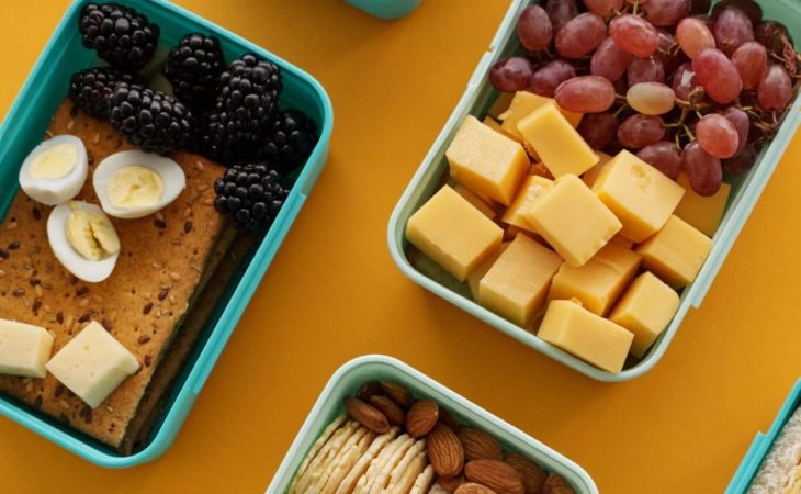 OCU solicita al Ministerio de Consumo una campaña informativa sobre los riesgos de migración química en los envases de alimentos