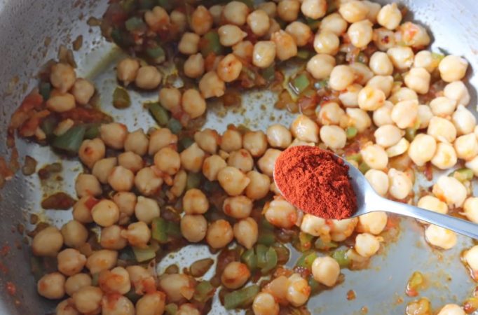 ¿Cómo preparar potaje de vigilia?