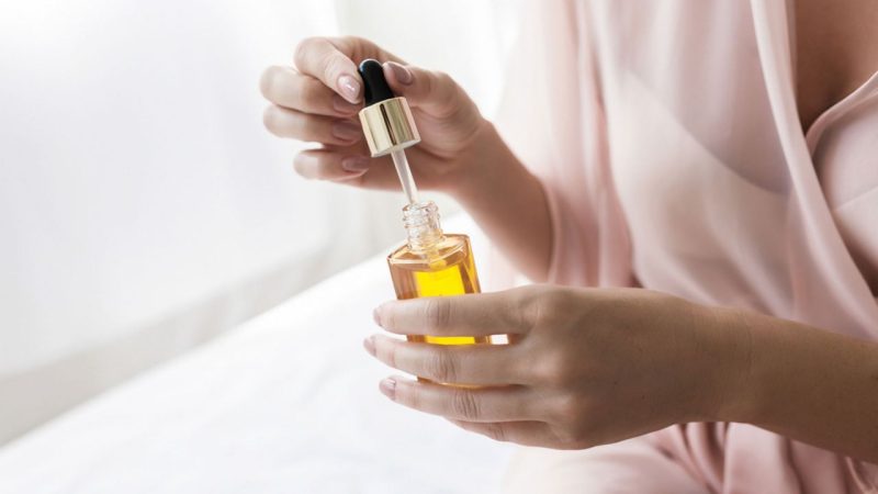 Así es el sérum facial con ácido hialurónico y ceramidas