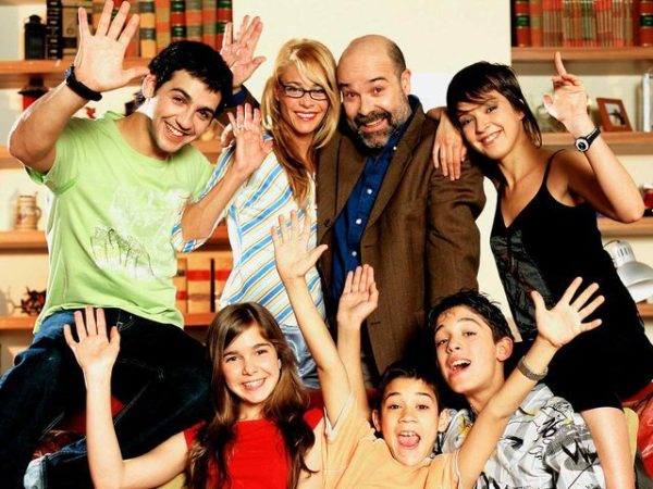 ¡Prepárate para revivir las aventuras y desventuras de la familia más famosa de la televisión española!