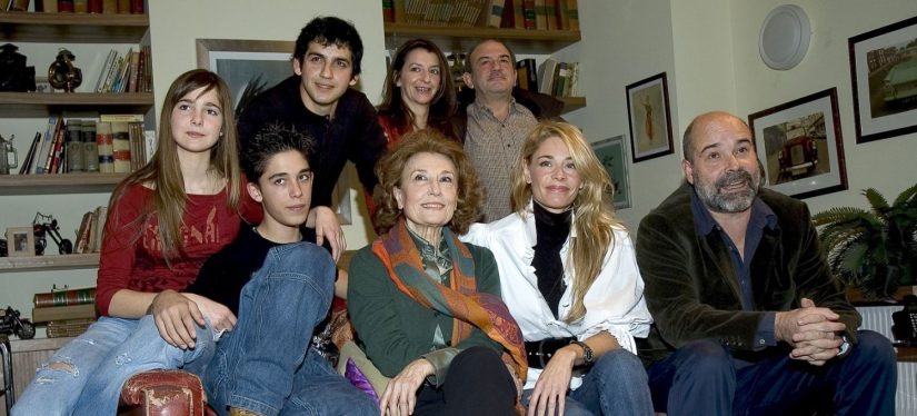 "Así, Uno más Uno son 20": un homenaje a la generación televisiva