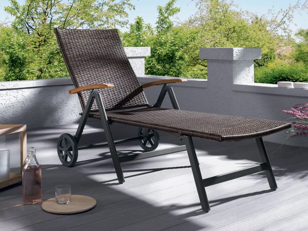 Lidl se hace con el producto más buscado en estas fechas para disfrutar 46 Merca2.es Tumbona de entramado de Lidl