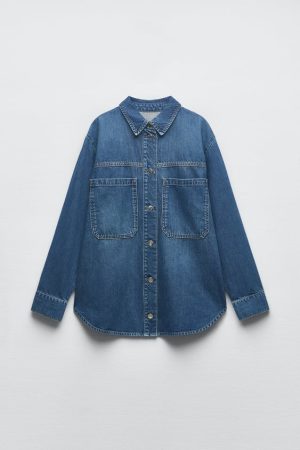 La versátil camisa vaquera de Zara para esta temporada