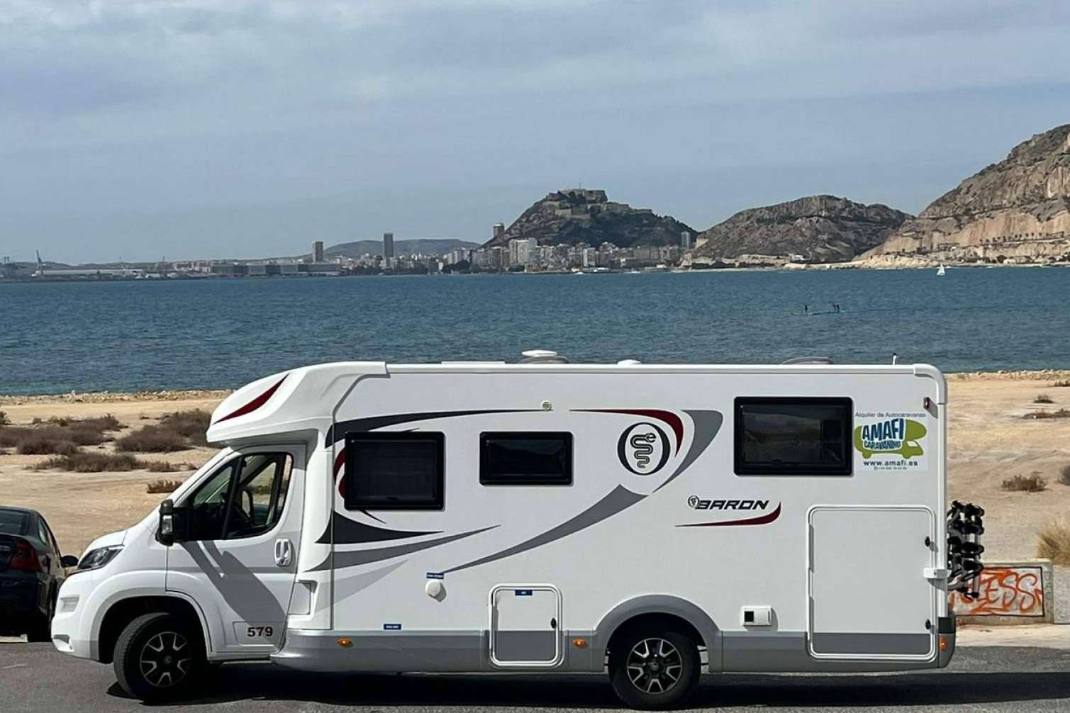 Amafi Caravaning ofrece su servicio de alquiler de autocaravanas