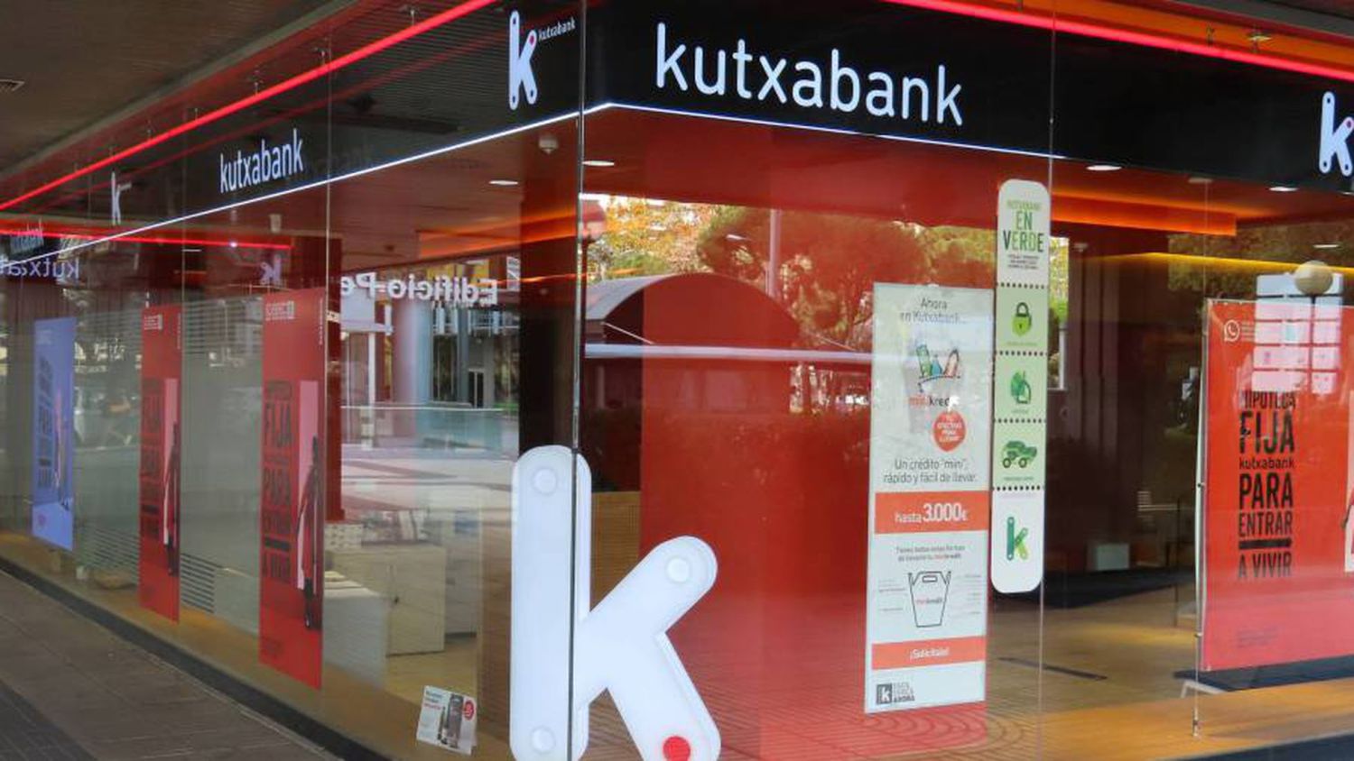Kutxabank regala 1.000 euros a quienes compren casas eficientes