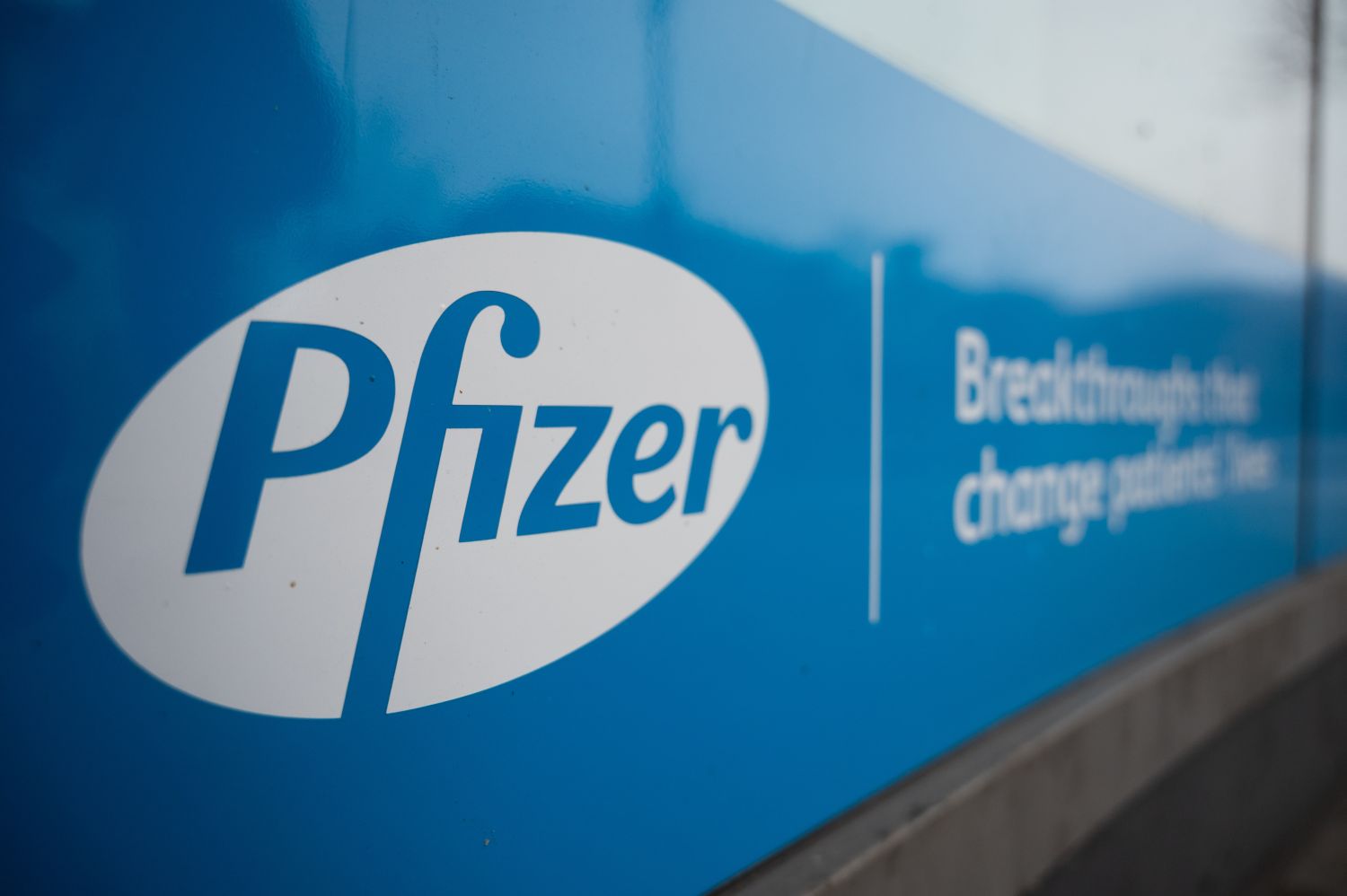 Pfizer invierte 40 millones en investigaciones biofarmacéuticas en España