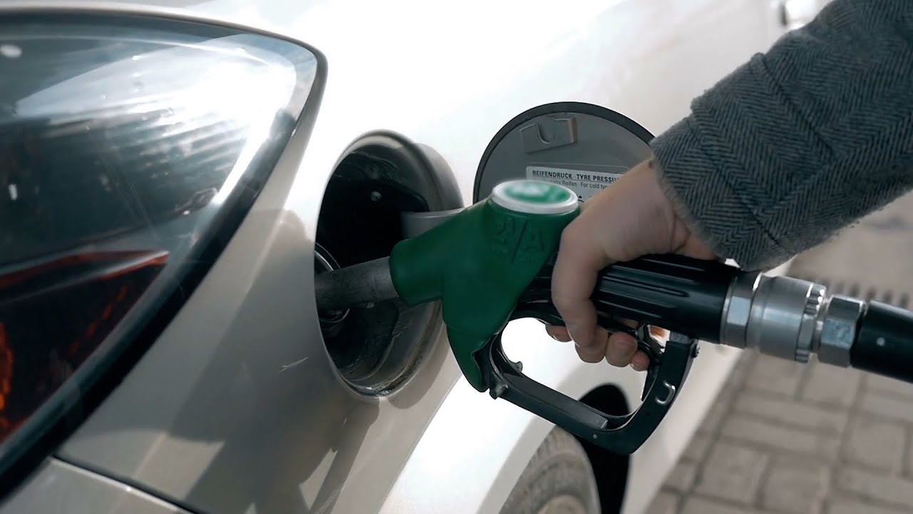 La DGT confirma los trucos para ahorrar gasolina