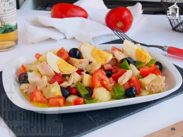 Preparación de la ensalada campera