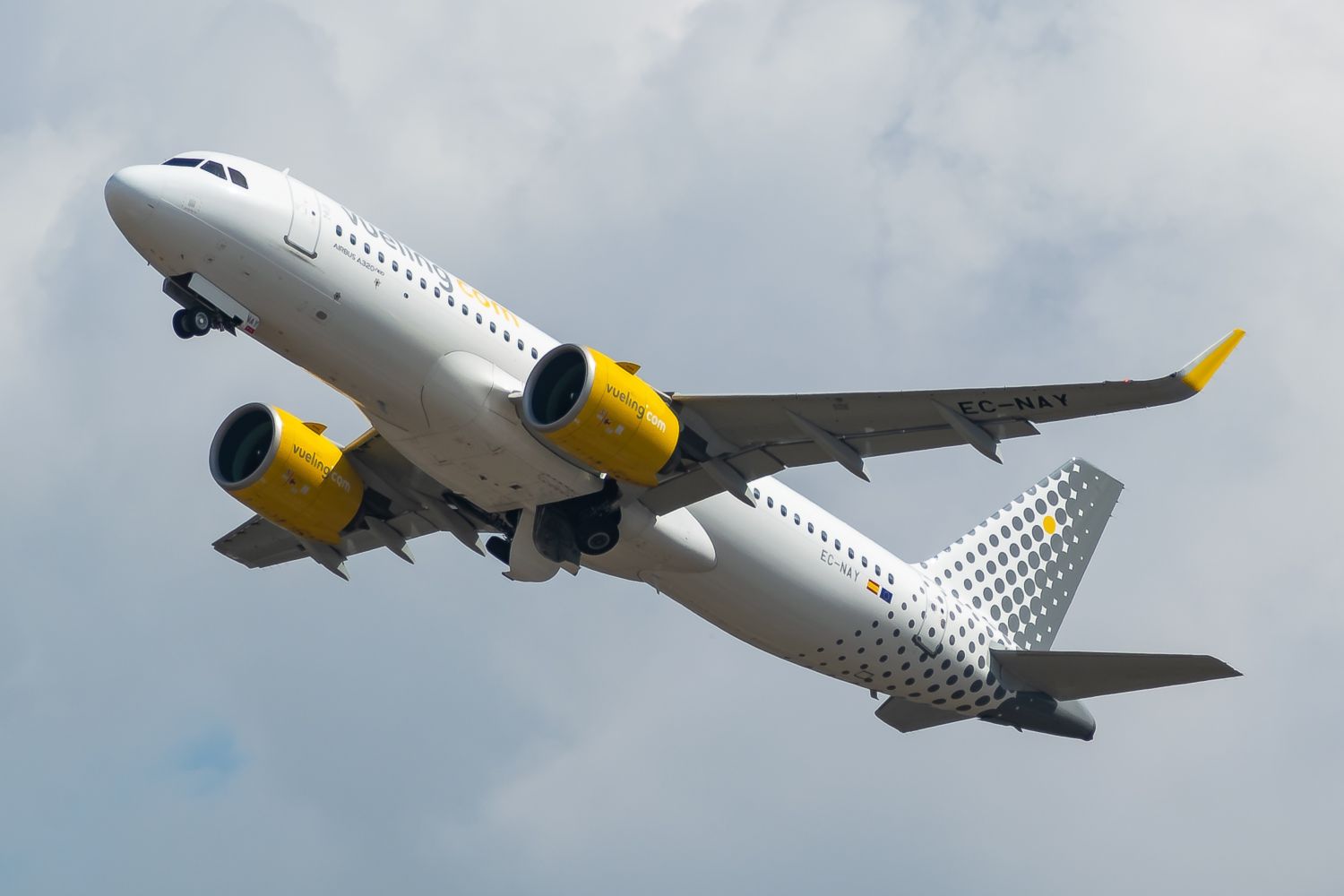 Vueling ofrece viajes desde 9 euros para Semana Santa e Iberia y EasyJet expanden rutas y frecuencias