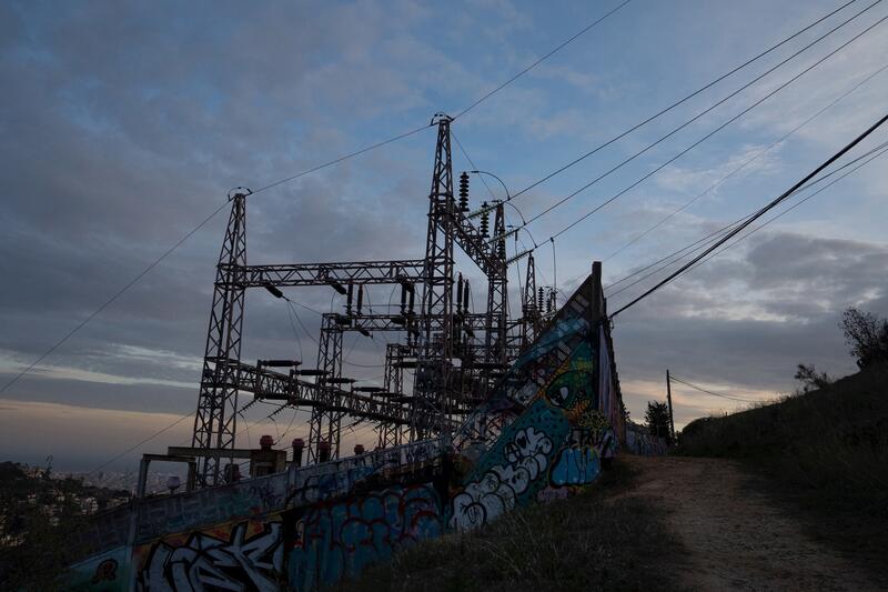 El precio de la luz casi se triplica este lunes, hasta los 88,85 euros/MWh