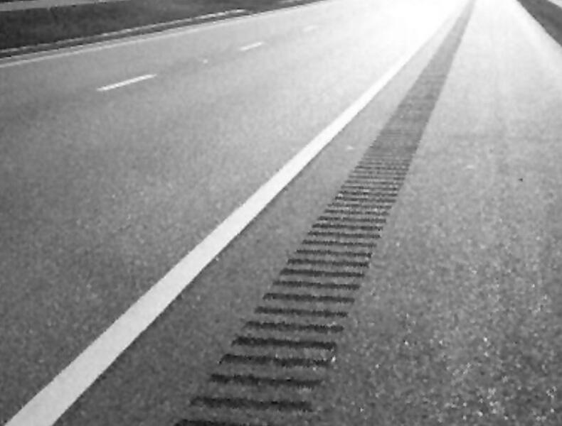 Transportes ampliará las Bandas Sonoras Longitudinales Fresadas para mejorar la seguridad en carreteras