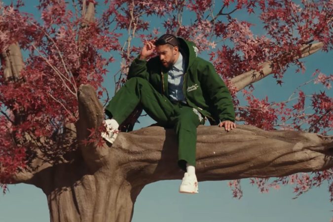 Bad Bunny en Where She Goes Merca2.es