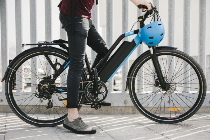 Carrefour rebaja la bicicleta eléctrica perfecta tanto para la ciudad como para la montaña 6 Merca2.es Monitor de pantalla LCD inteligente