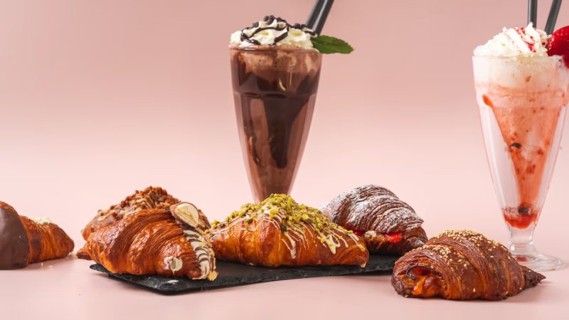 Cruasanes con batidos