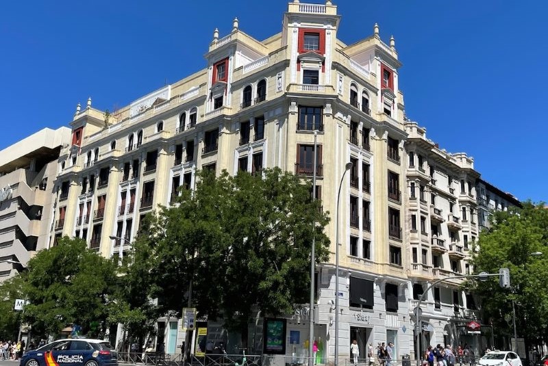 Colliers ficha por El Corte Inglés para alquilar su primer hotel en Madrid