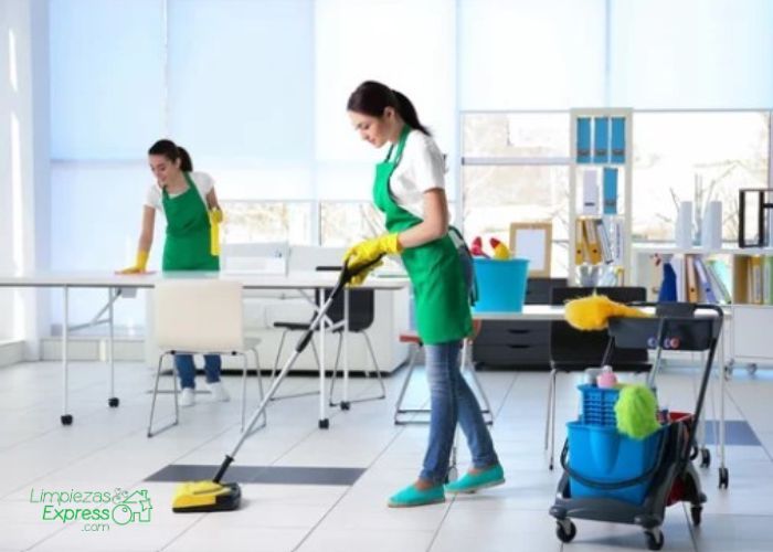 La verdad detrás de las franquicias: expertos de Limpiezas Express desmienten ideas erróneas habituales