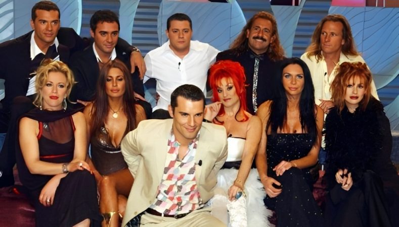 Jesús Vázquez y los concursantes de Hotel Glam