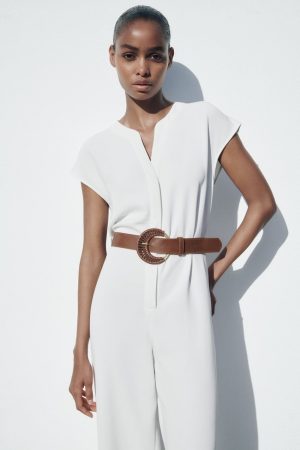 El mono palabra de honor más exitoso de Zara 28 Merca2.es Mono ancho con cinturón