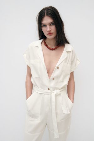 El mono palabra de honor más exitoso de Zara 30 Merca2.es Mono largo de lino