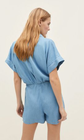 Se agota en Stradivarius este mono vaquero con 'efecto tipazo' 41 Merca2.es Parte trasera del mono