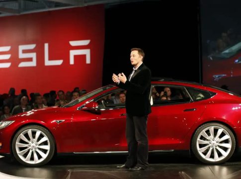 IBM suspende sus anuncios en Twitter por el contenido nazi permitido por Elon Musk IBM suspende sus anuncios en Twitter por el contenido nazi permitido por Elon Musk