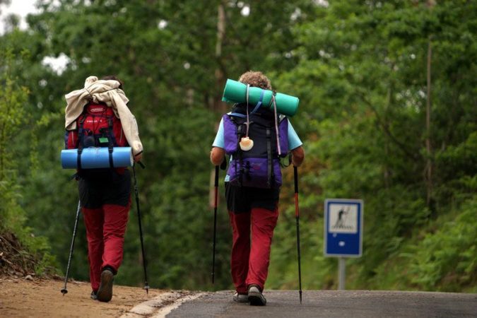 Los consejos de la Guardia Civil para quienes van a hacer el Camino de Santiago 70 Merca2.es caminando Merca2.es